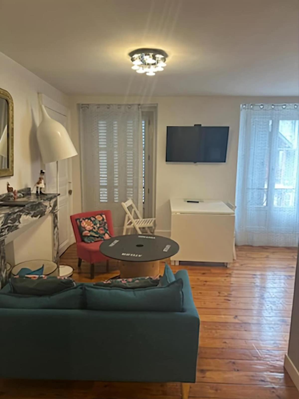 Appartement T2 4 Personnes Wifi Et Climatisation Bagneres-de-Luchon Exterior foto